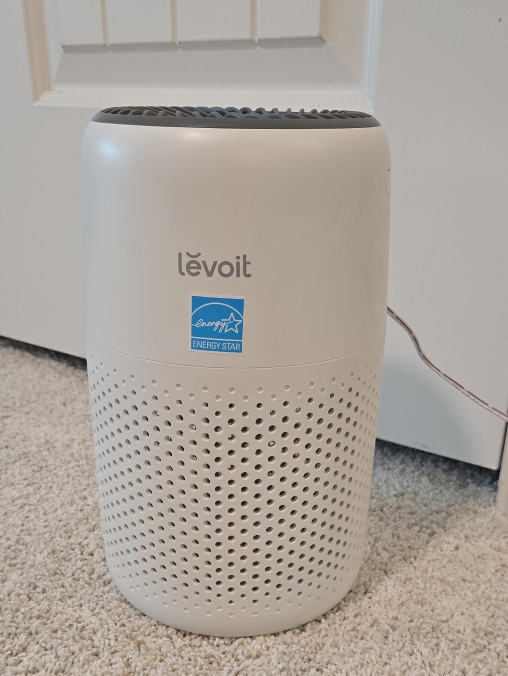 Levoit Mini P Air Purifier - Picture 1 of 7